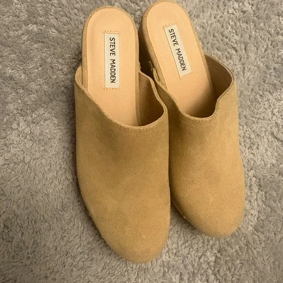 SOLD - Picture 4 of 8